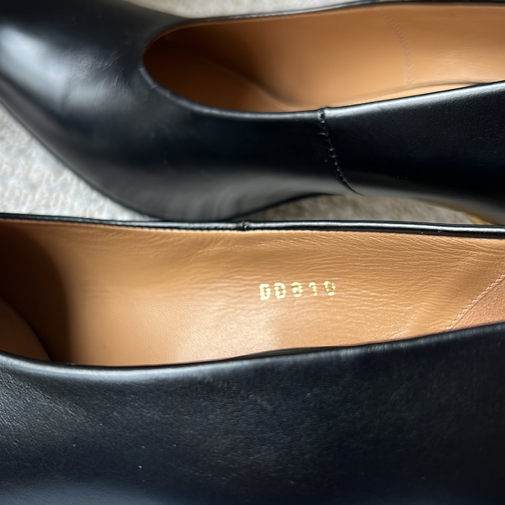 DRIES VAN NOTEN
Curved-Heel Leather Pumps, 36.5 NEW - Picture 11 of 16